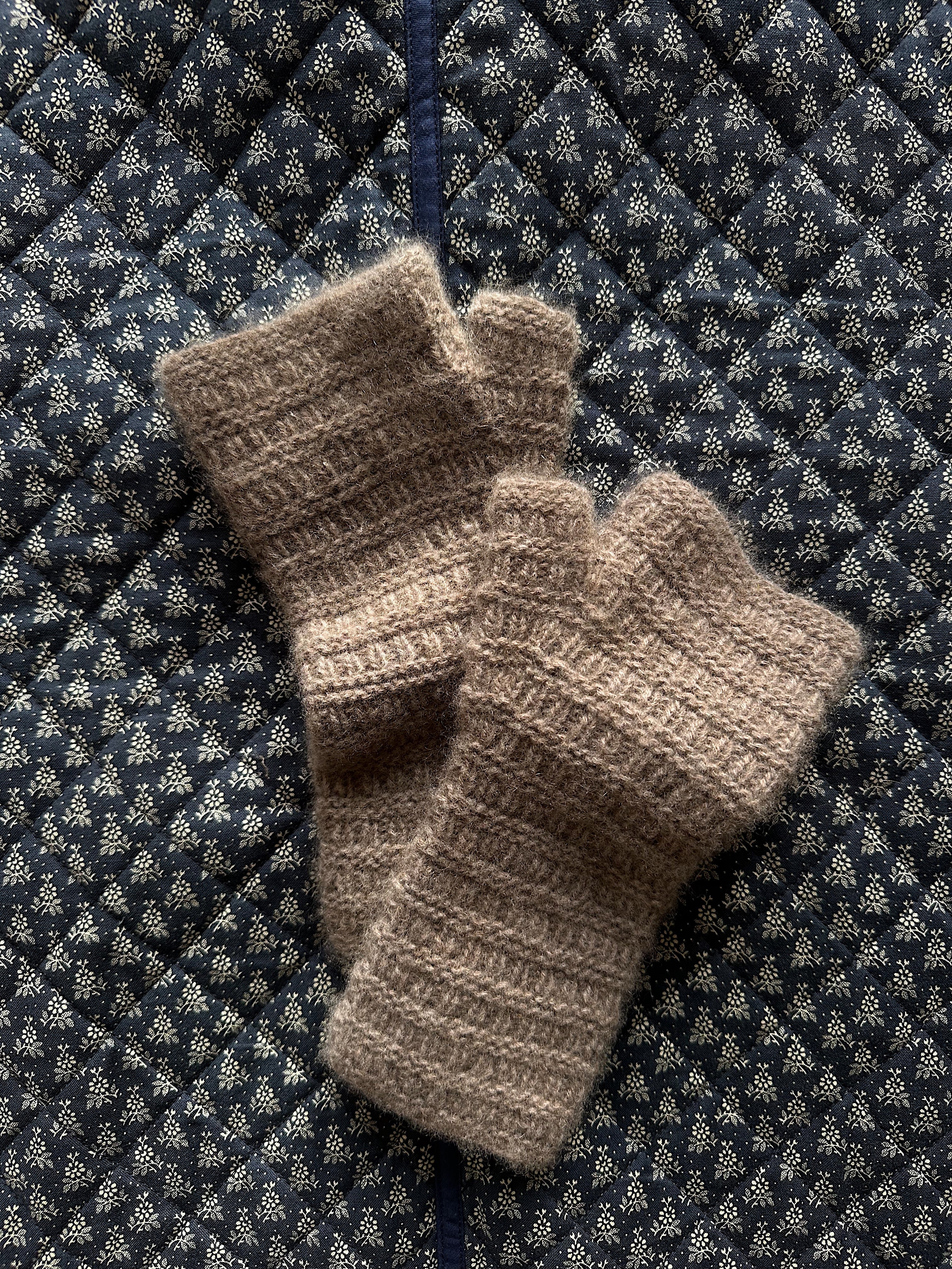 Gloves No. 1 - ENGLISH - Image 3