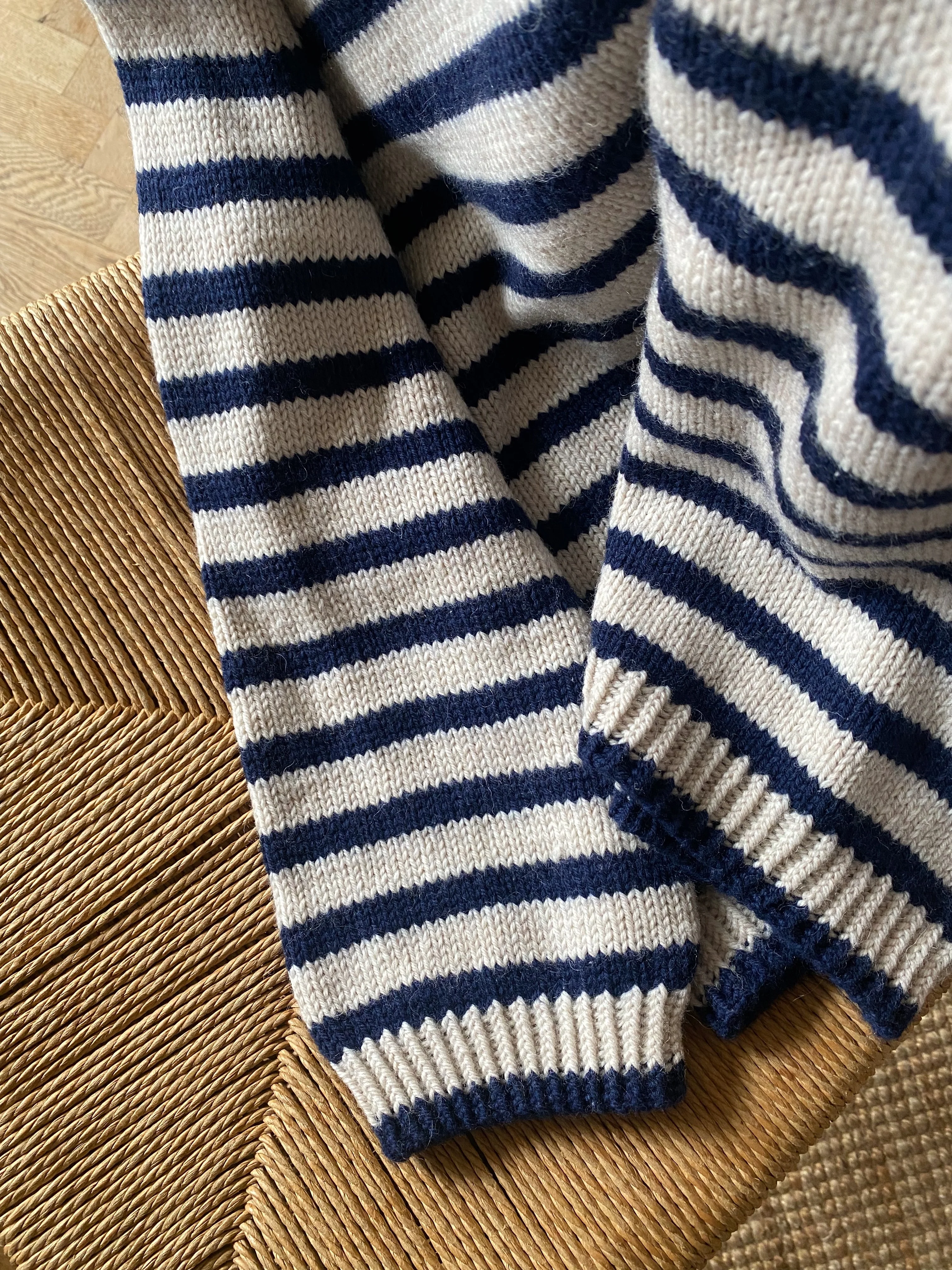 Sweater No. 22 - DEUTSCH - Image 7