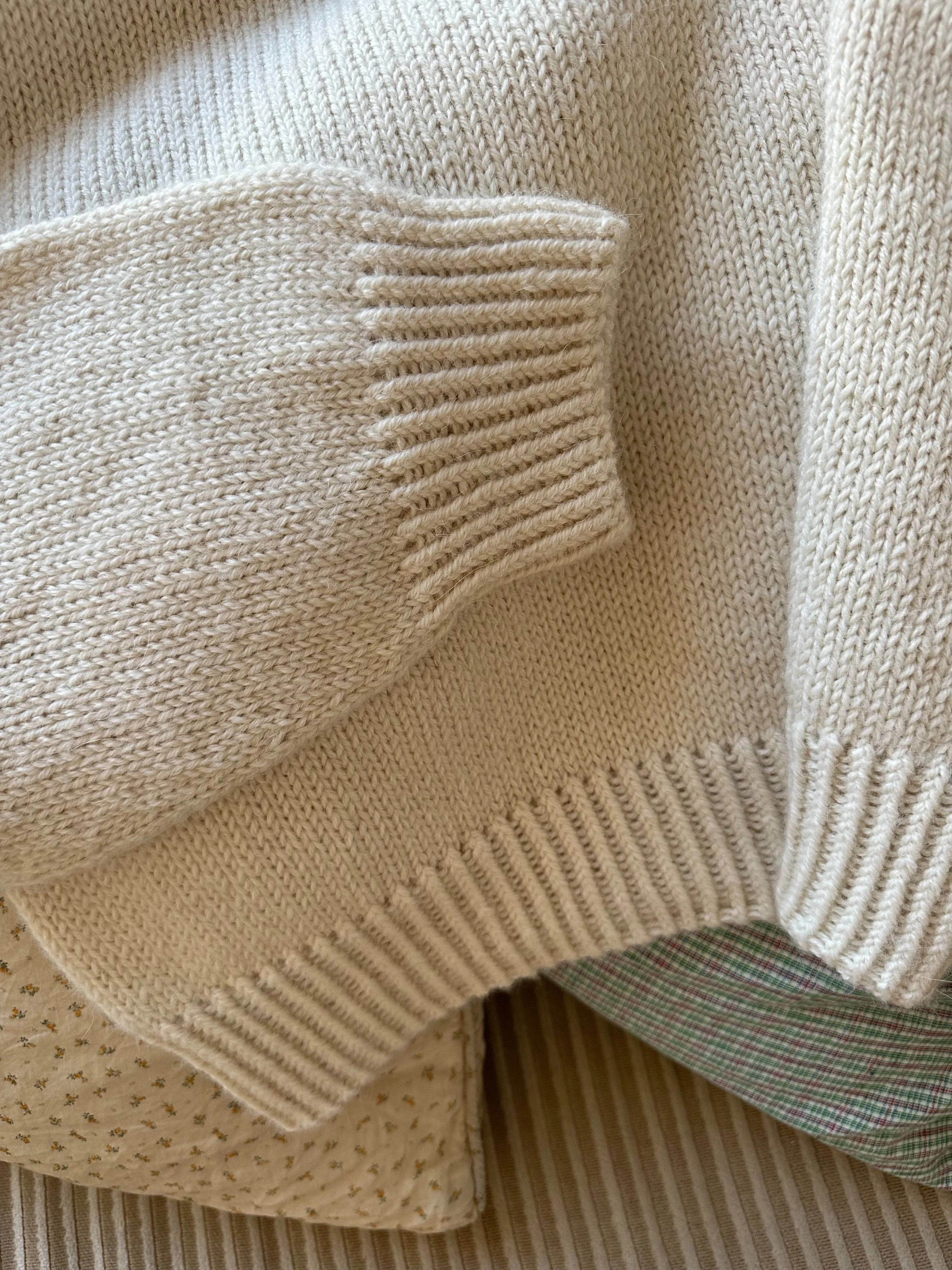 Sweater No. 26 - DEUTSCH - Image 11