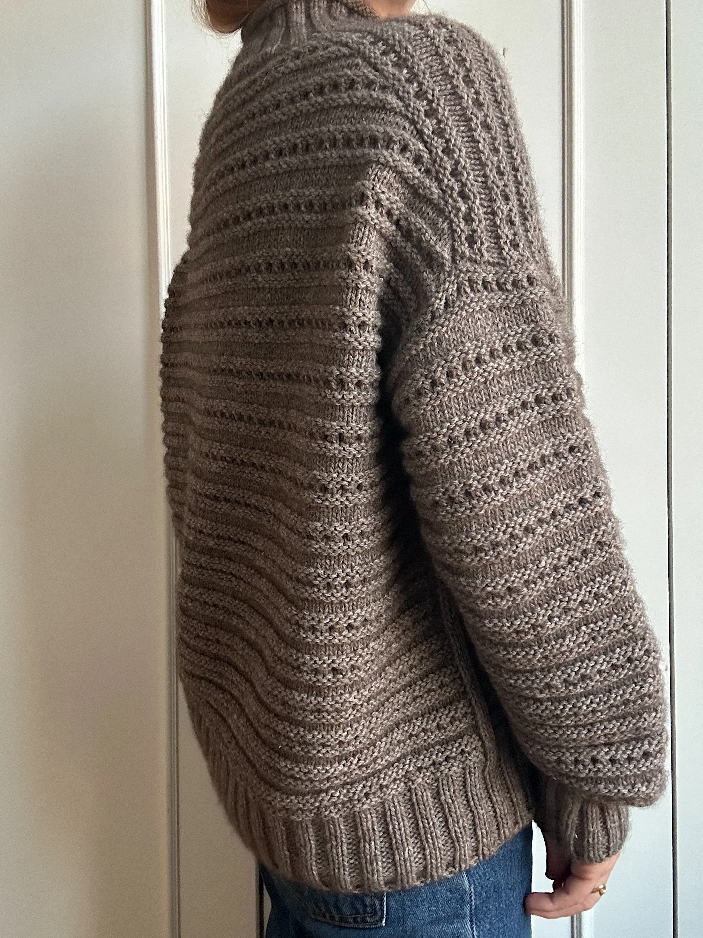 Sweater No. 27 - ENGLISH - Image 10