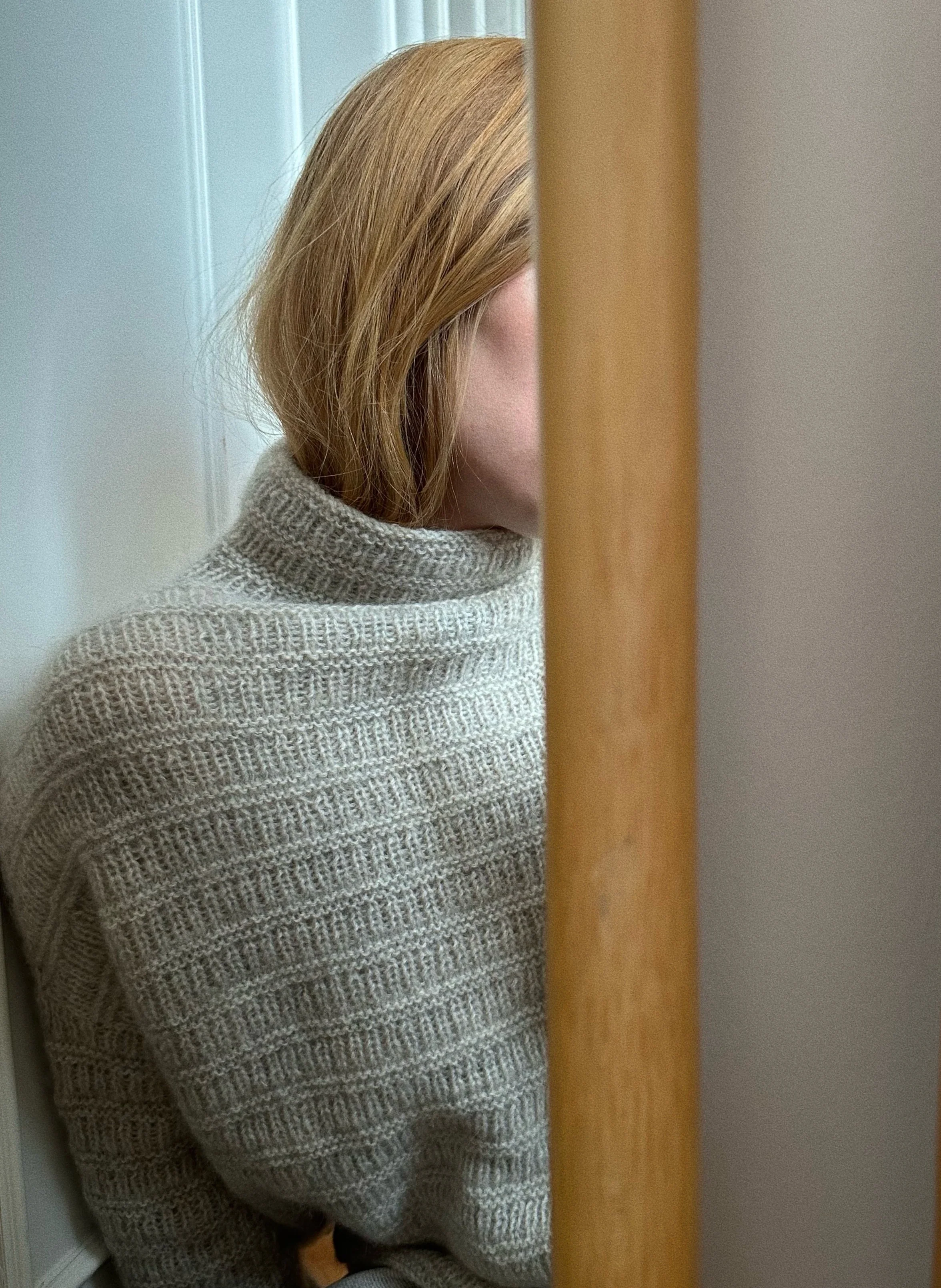 Sweater No. 28 - DEUTSCH - Image 3
