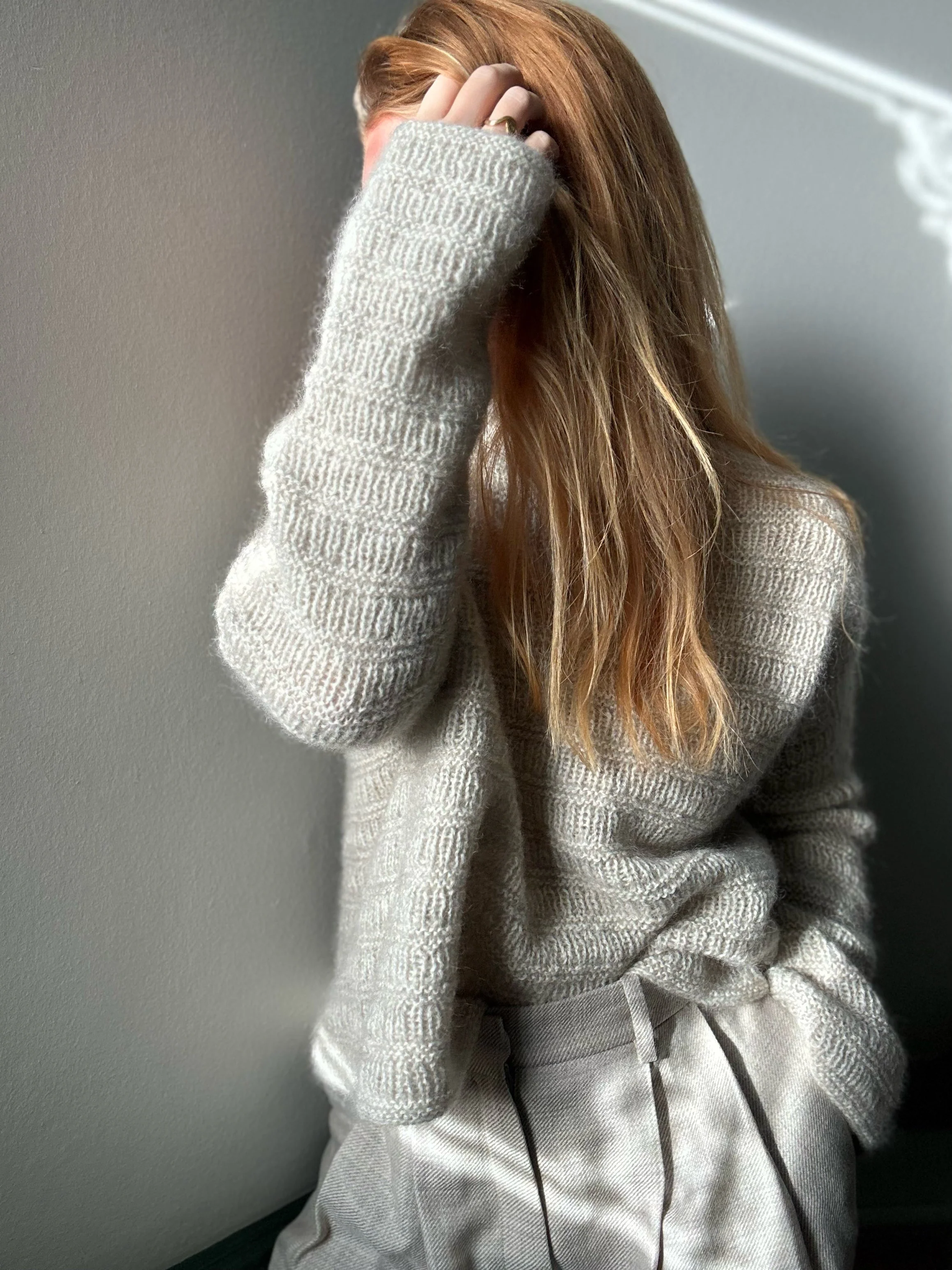 Sweater No. 28 - ENGLISH - Image 5