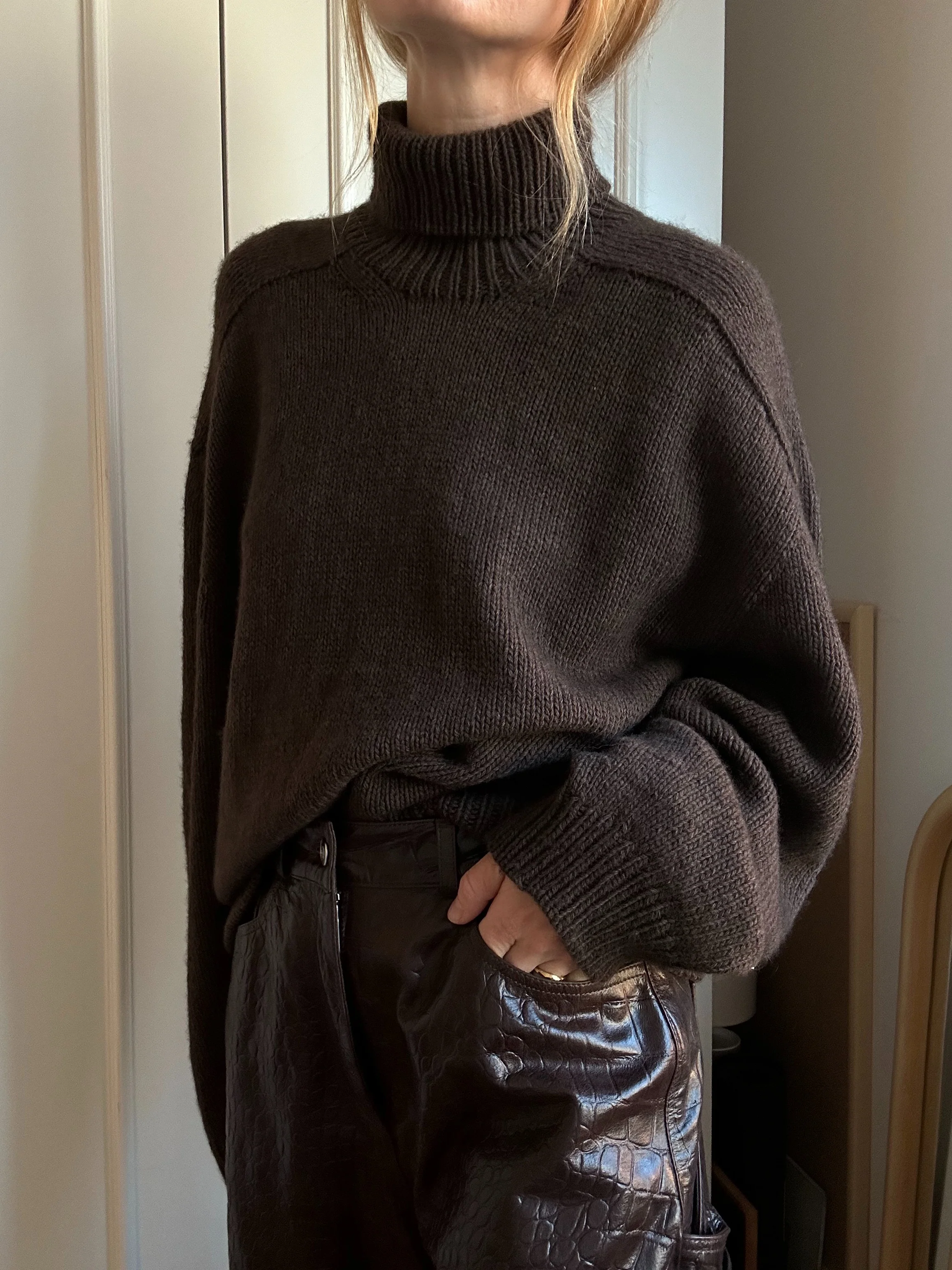 Sweater No. 30 - ENGLISH - Image 5