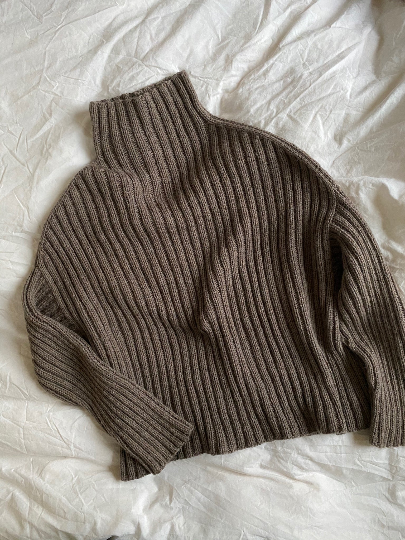 Sweater No. 8 - SVENSKA - Image 3