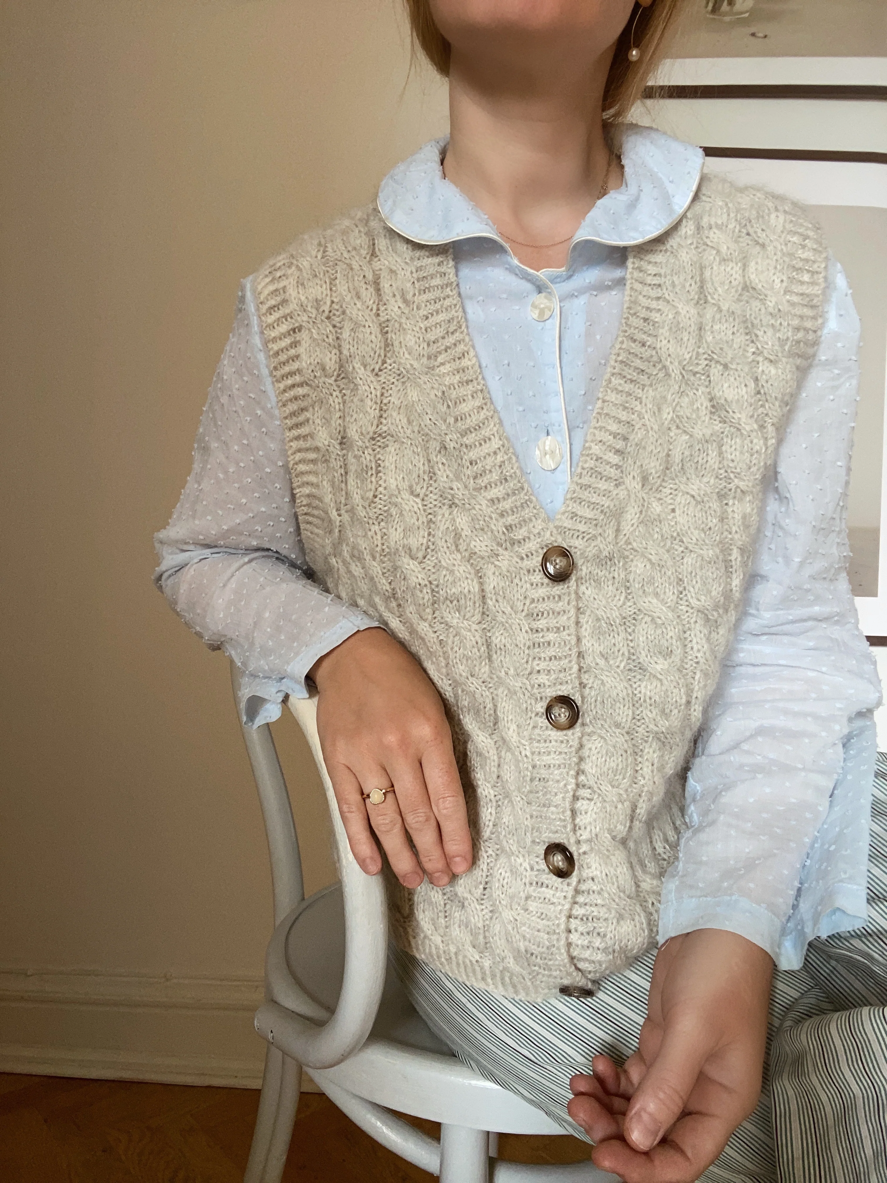 Vest No. 8 - ENGLISH - Image 3