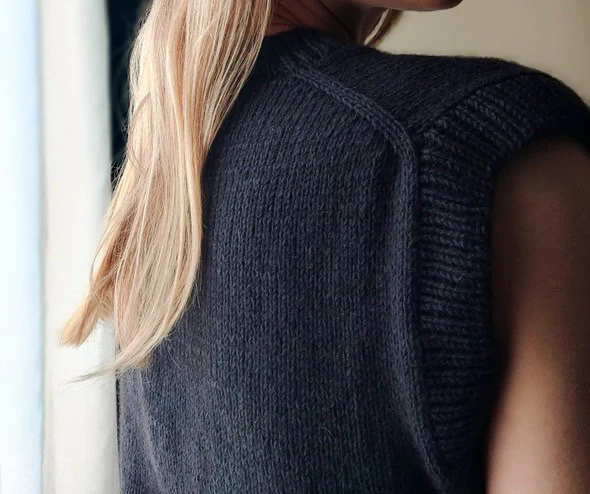Vest No. 9 - ENGLISH - Image 19