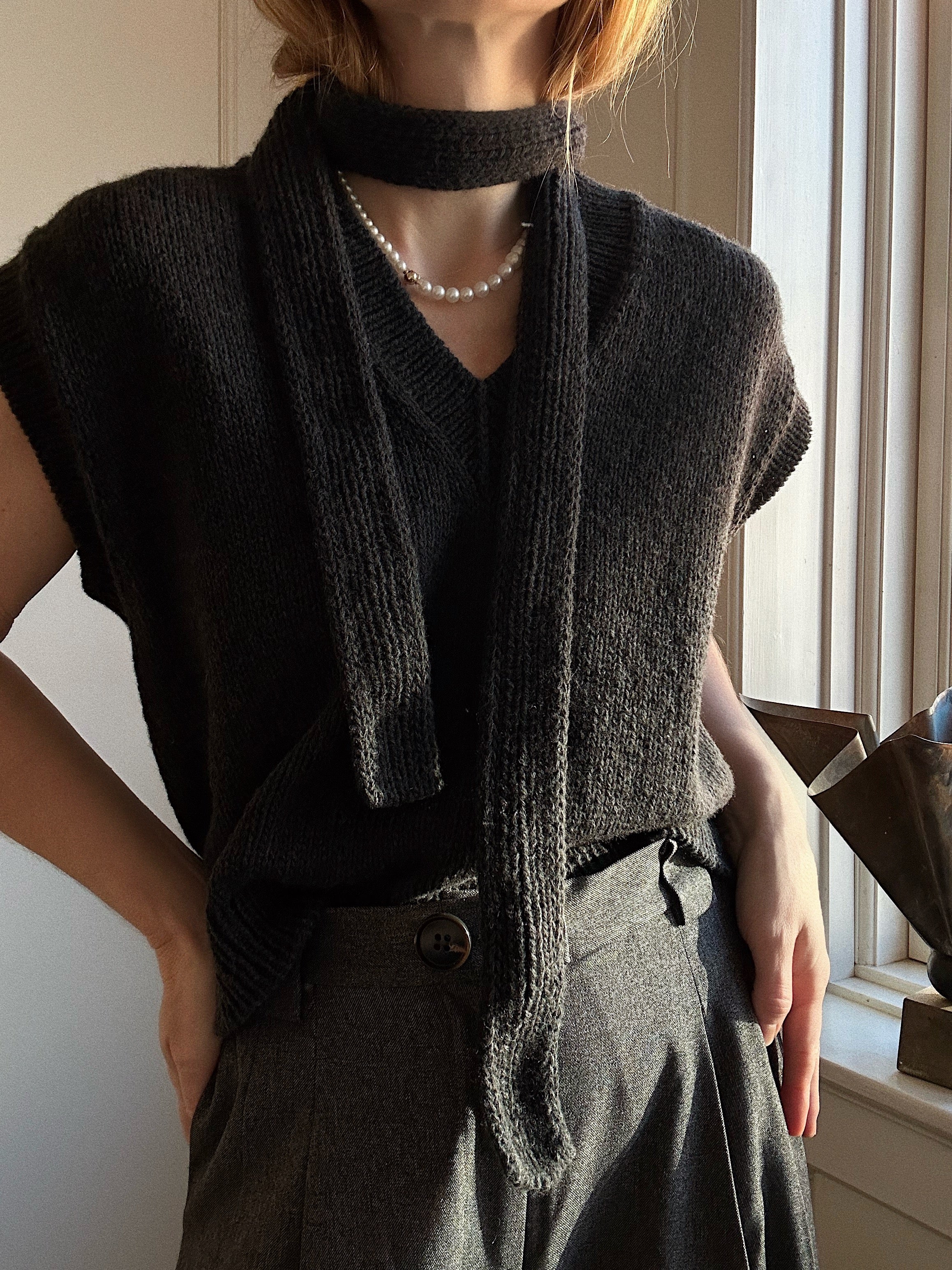 Vest No. 9 - ENGLISH - Image 3